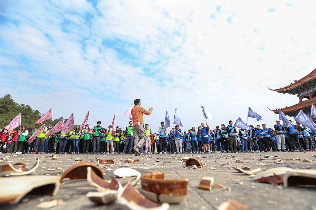 历史风云 帮派之战----- 汇量科技《M城风云》定制主题团建